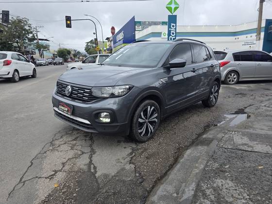 VOLKSWAGEN T-CROSS 1.0 200 TSI TOTAL FLEX COMFORTLINE AUTOMÁTICO VOLKSWAGEN T-CROSS 1.0 200 TSI TOTAL FLEX COMFORTLINE AUTOMÁTICO